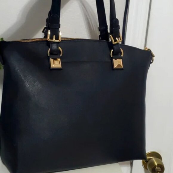MICHAEL KORS KARLA MULTIFUNCTIONAL BLACK LARGE TOTE 5214 - Picture 4 of 15